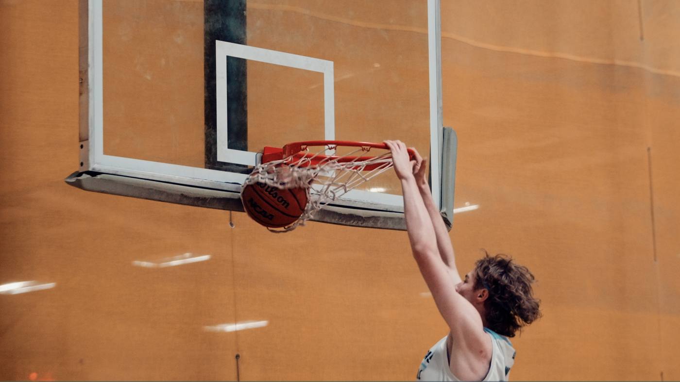 Player dunking at the Vegas tournament